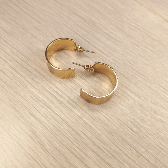 a new day Jewelry - a new day Gold Hoop Earrings EUC